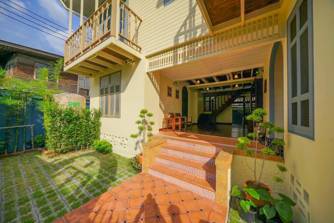 Priya Boutique House Bed & Breakfast Bangkok Luaran gambar