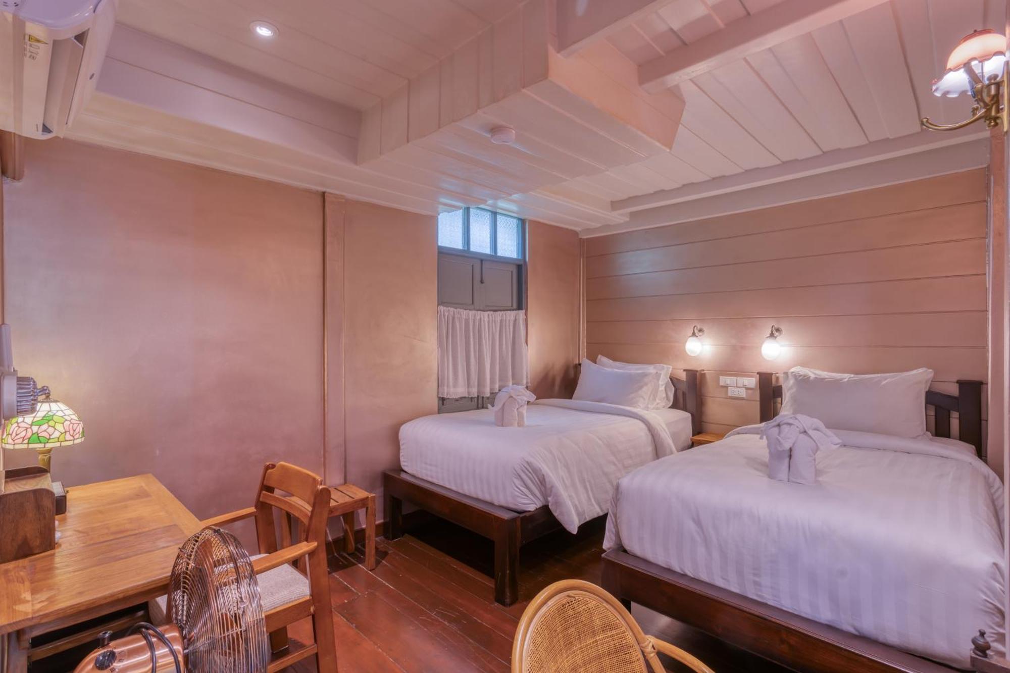 Priya Boutique House Bed & Breakfast Bangkok Luaran gambar