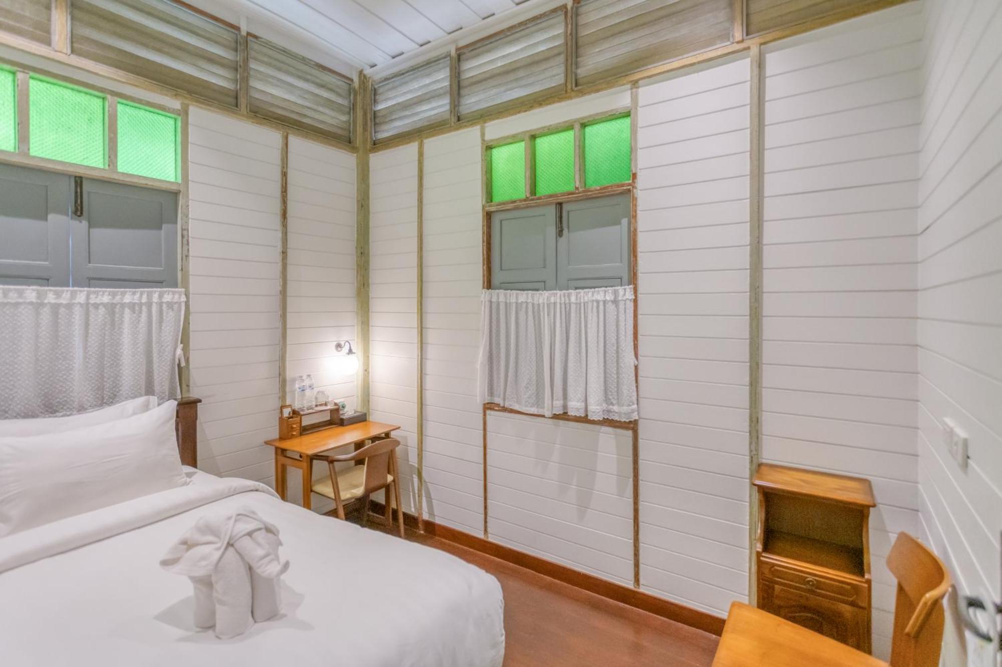Priya Boutique House Bed & Breakfast Bangkok Luaran gambar
